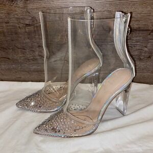 \Disney Aldo Glassbootie Womens‎ Size 6.5